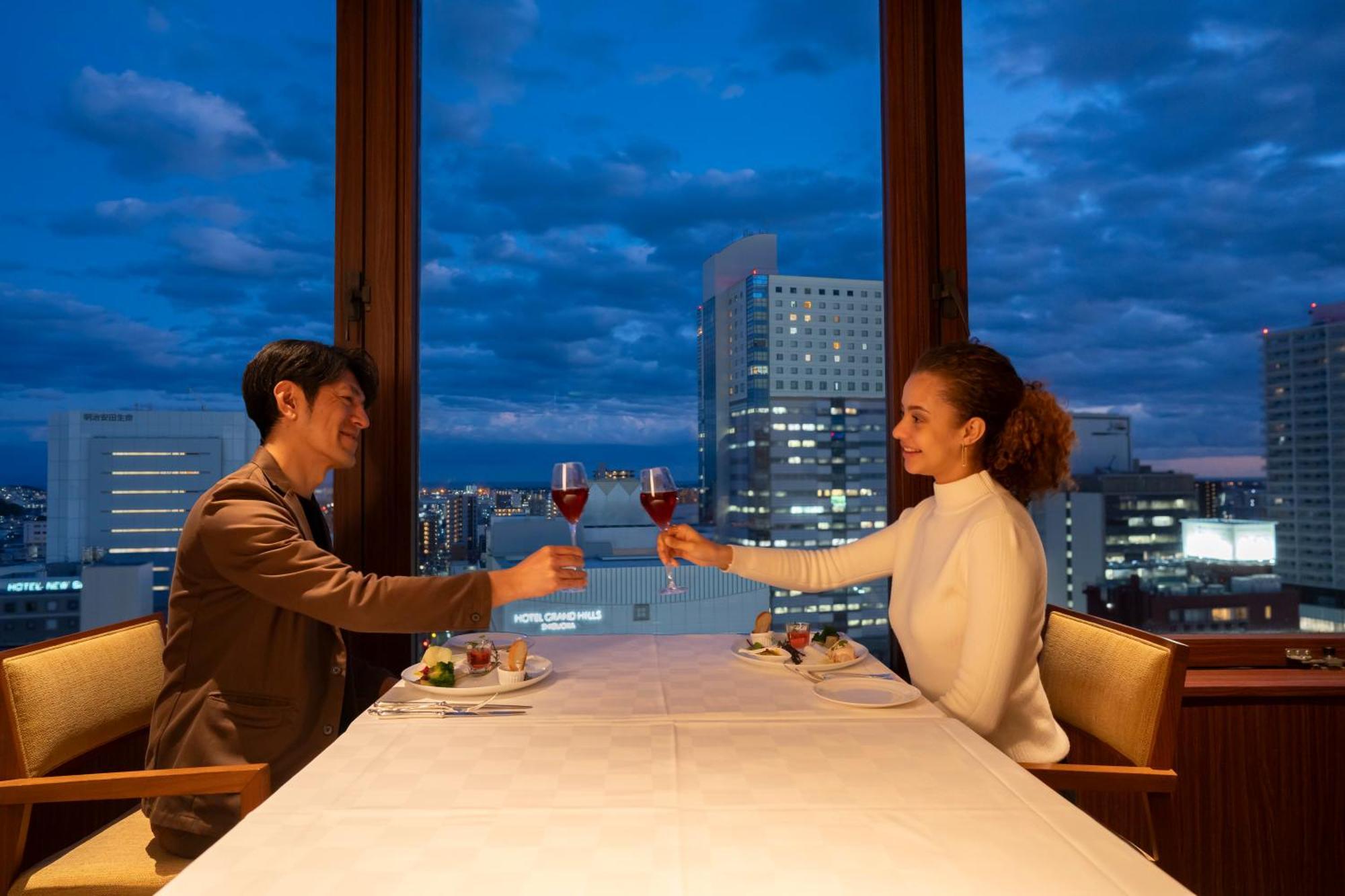 Hotel Associa Shizuoka Exterior photo A couple dining at a restaurant